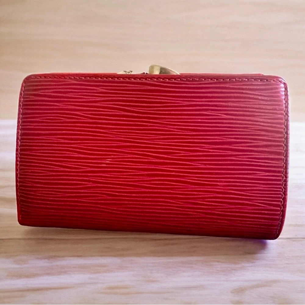 Louis Vuitton Epi Kisslock Bifold Wallet - Picture 2 of 8